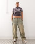 [Collusion] COLLUSION Plus x001 antifit jeans in sunbleach wash-Blue 18 Light wash