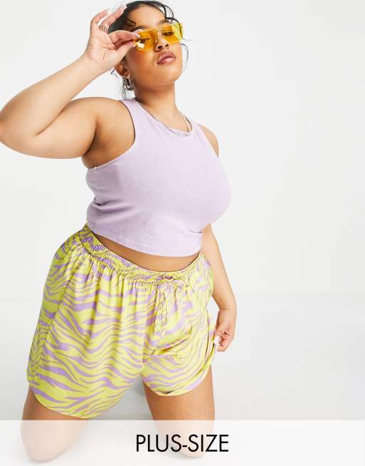 Roxanne Denim Shorts In Plus Size - Mango Sorbet Yellow | NYDJ