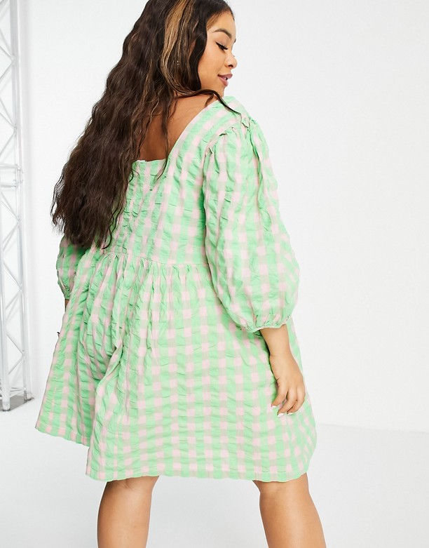COLLUSION Plus – Zielono-rÓżowa luźna letnia sukienka z kory w kratę, tylko w ASOS Green & Pink Zakup 