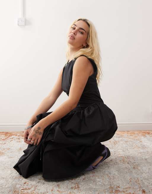 COLLUSION poplin midi dress with hitch bubble skirt in black, 2 of 4