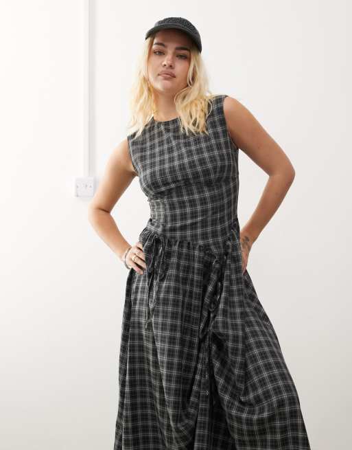COLLUSION poplin midi dress with hitch bubble skirt in grey check