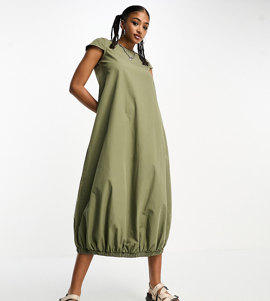 puffball maxi dress in khaki-Green