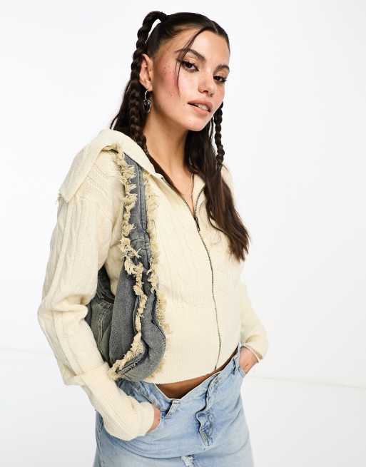 COLLUSION - Pull zippé en maille torsadée avec col oversize - Écru