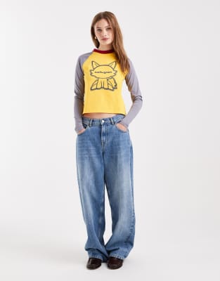 COLLUSION - Raglan-T-Shirt in Gelb mit Katzenillustrations-Grafik-Bunt