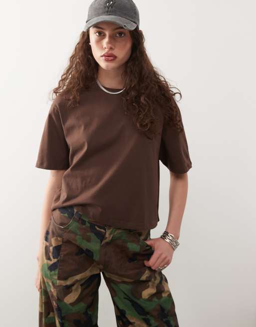 COLLUSION - Recht T-shirt met korte mouwen in chocoladebruin