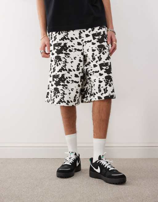 COLLUSION – Relaxed-Fit-Skater-Shorts aus Jersey mit Kuhprint, 2 von 5