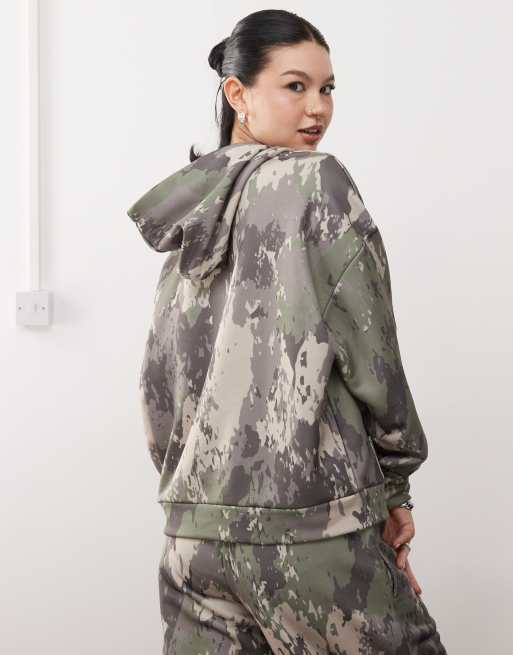 COLLUSION relaxed hoodie in green camo