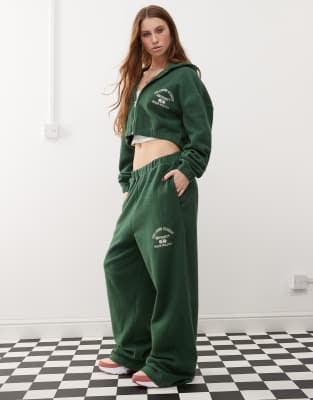 retro style fleece relaxed sweatpants - part of a set-Green