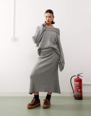 rib knit maxi skirt in charcoal - part of a set-Gray