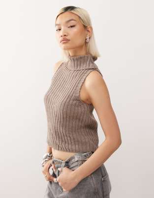Collusion Ribbed Roll Neck In Brown