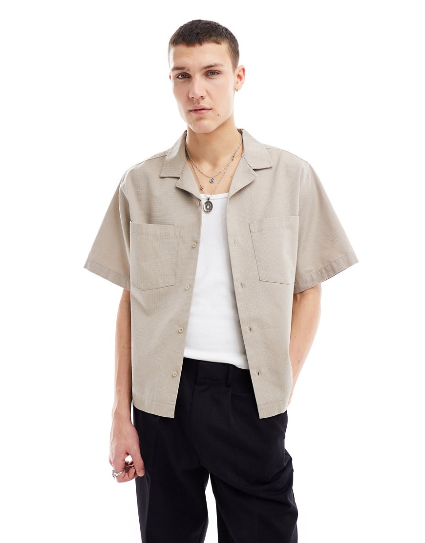 COLLUSION ripstop revere short sleeve shirt in stone-Neutral