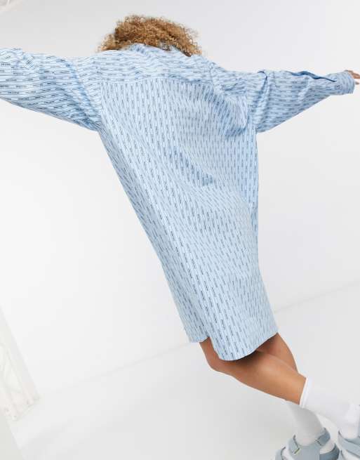 COLLUSION - Robe chemise oversize mi-longue à rayures Collusion - Bleu, 2 de 4