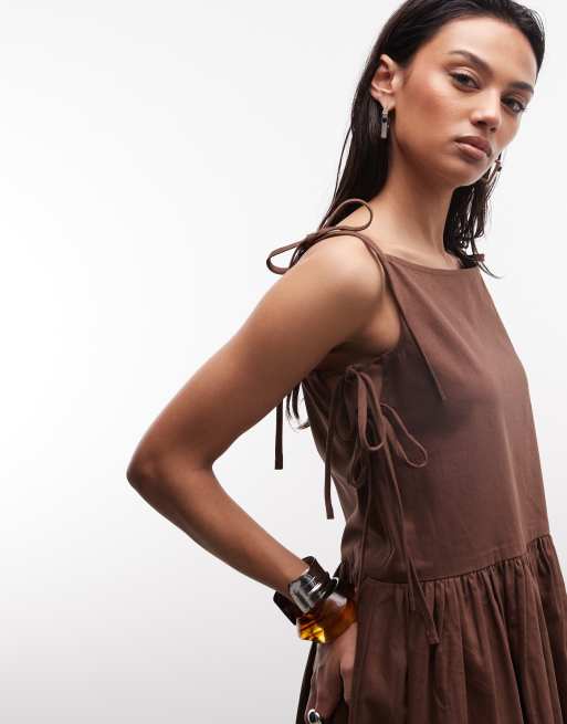 COLLUSION - Robe longue avec ourlet asymétrique et détails noués sur les côtés - Chocolat cassé, 2 de 4