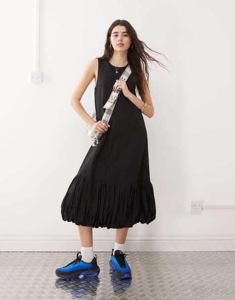 COLLUSION - Robe longue avec ourlet style boule - Noir - view 1