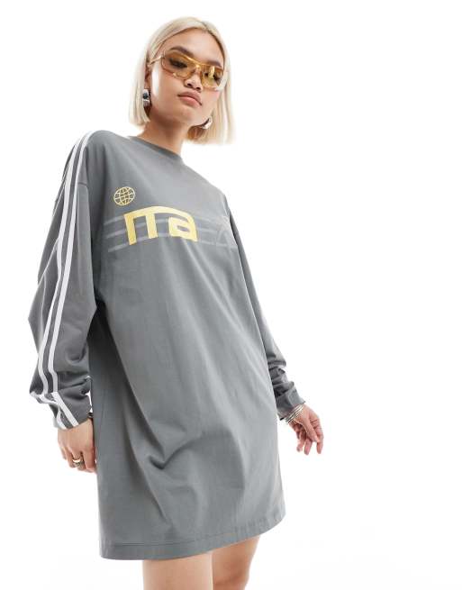 COLLUSION - Robe t-shirt style football à manches longues - Gris, 2 de 4