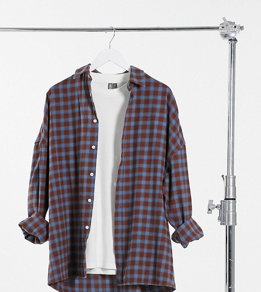COLLUSION – Rödrutig oversized skjorta med sänkt axelsöm
