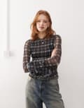 [Collusion] COLLUSION ruched detail blur check mesh long sleeve top-Grey M Monochrome check