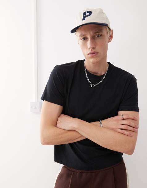 COLLUSION – Schmal geschnittenes T-Shirt in Schwarz - view 1