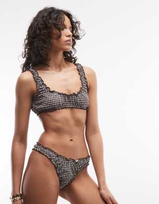 COLLUSION - Seersucker-Bikinihose in Braun mit hohem Beinausschnitt, Vichy-Karo und Rüschen-Brown