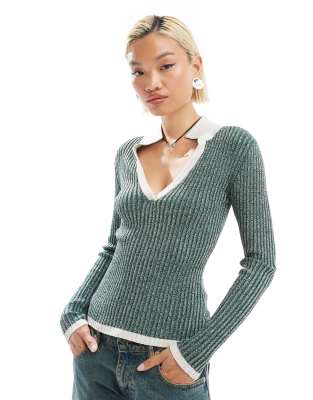 Collusion Shimmer Knit V-neck Collared Top In Forest Green