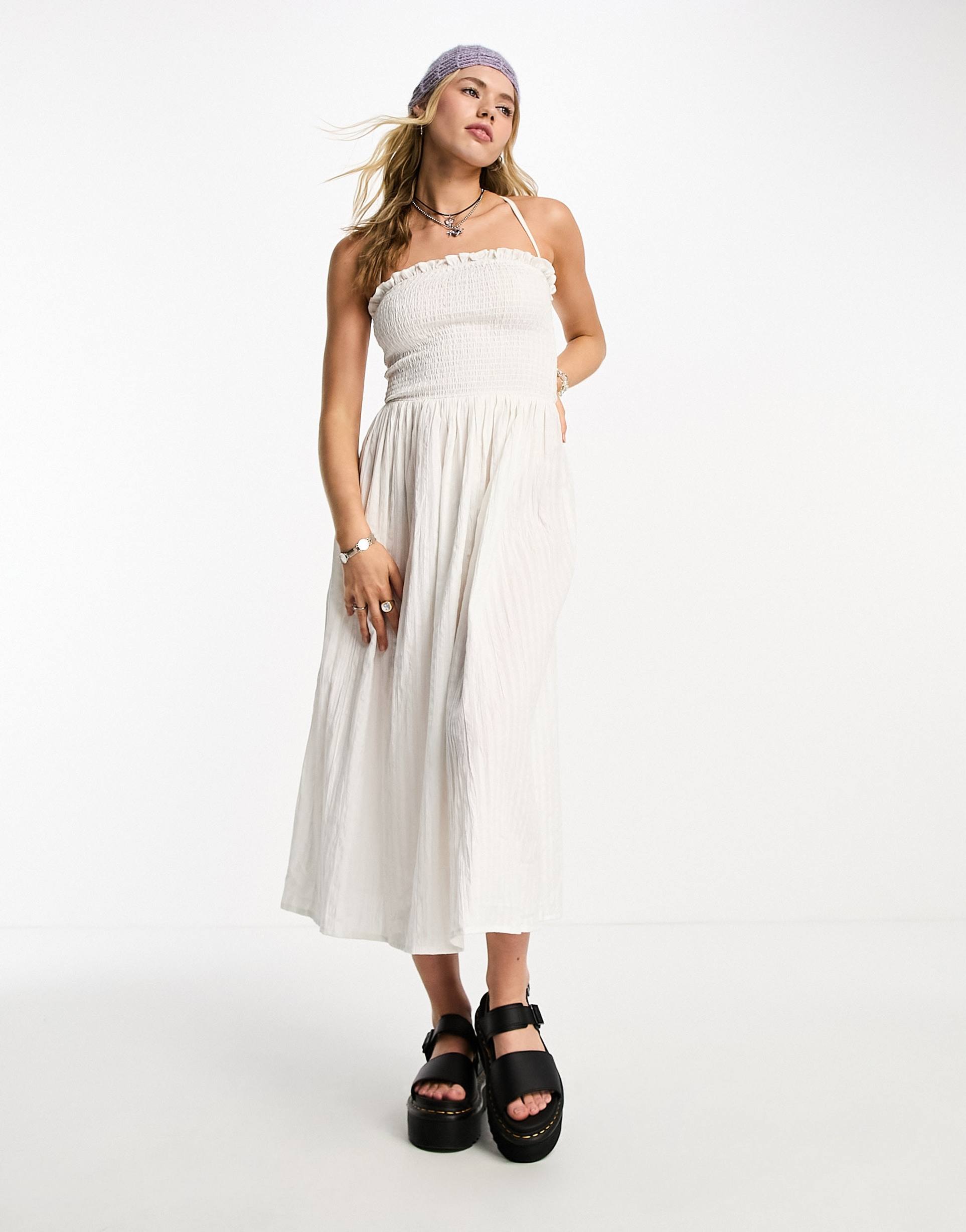 collusion shirred bodice maxi summer smock dress in white