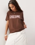 [Collusion] COLLUSION short sleeve anti fit tee with print in brown-Red XS BROWN