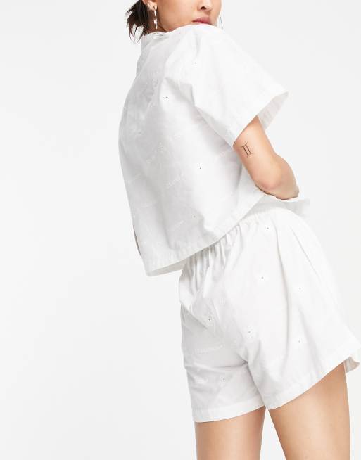 COLLUSION shorts with brodiery co-ord in white, 2 of 4