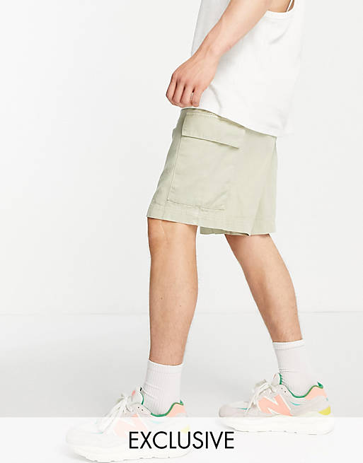 COLLUSION shorts with pocket detailing in grey