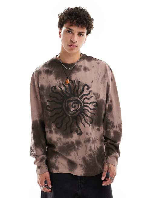 COLLUSION - Skater-fit T-shirt met lange mouwen, print en bruine tie-dye