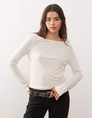 Collusion Slash Neck Textured Long Sleeve Top In White