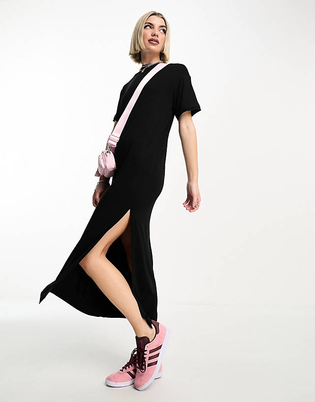 Collusion - slinky maxi t-shirt dress in black