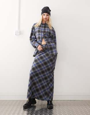 slip maxi skirt in gray and blue check-Multi