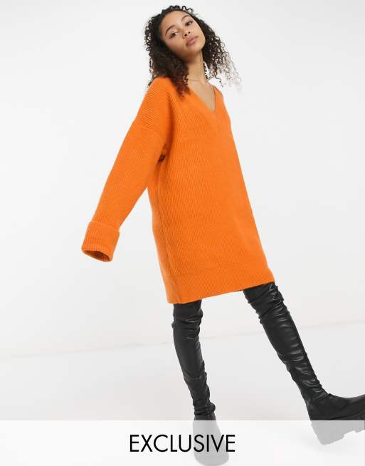 COLLUSION slouchy v neck jumper dress in orange