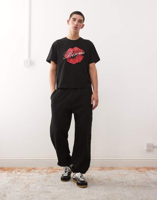 COLLUSION - Smal T-shirt met grafische print in zwart