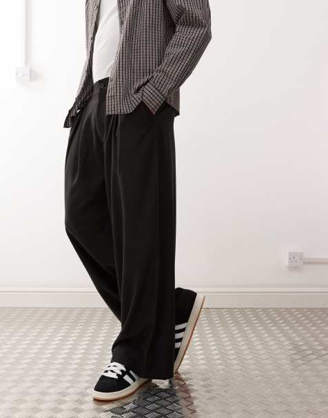 COLLUSION smart wide leg pants in black - view 1