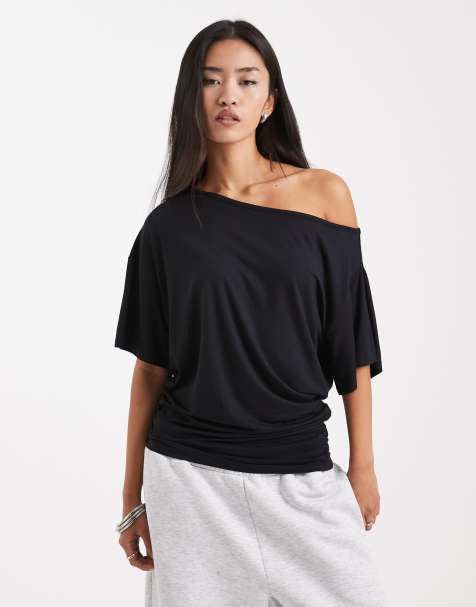 COLLUSION - Sort offshoulder-overdel med drapering - view 1