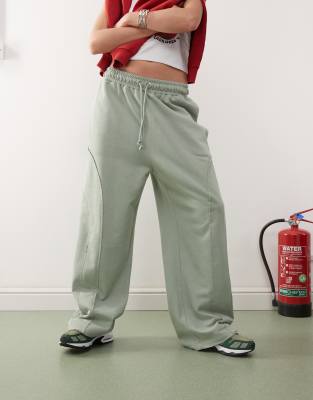 Collusion Spliced Oversized Sweatpants-green In Green