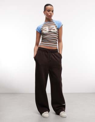 COLLUSION - Sportliches T-Shirt in Blau gestreift mit kurzen Raglanärmeln-Bunt