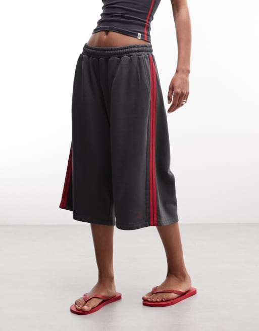 COLLUSION sports baggy longline jort co ord in black and red stripe, 2 of 5