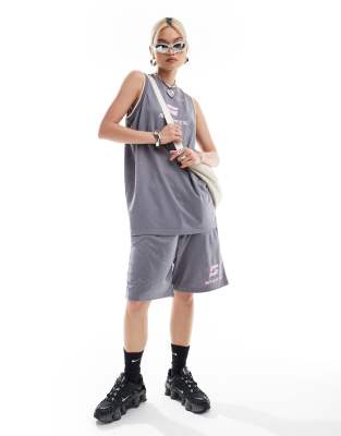 COLLUSION - Sports - Oversize-Shorts in Grau