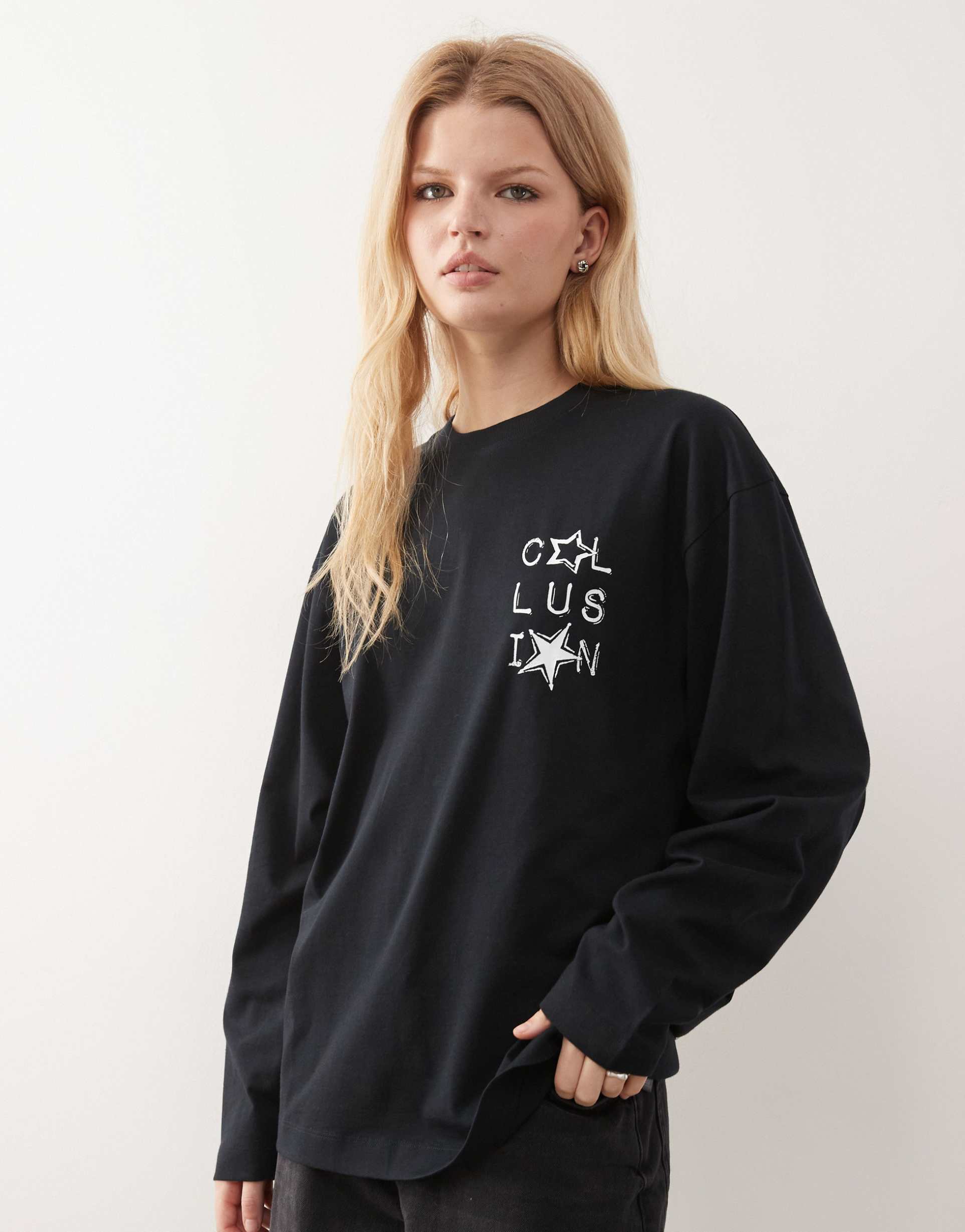 collusion star oversized tee with back and front graphics in black