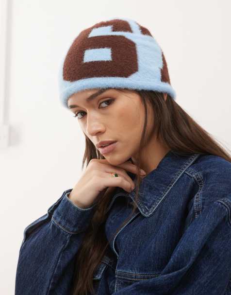 COLLUSION – Strickmütze in Blau mit Nummer-Motiv  - view 1