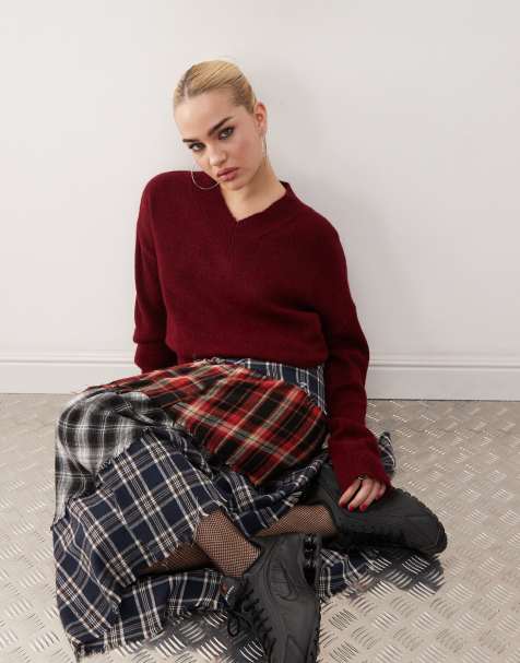 COLLUSION – Strickpullover in Burgunderrot mit V-Ausschnitt - view 1