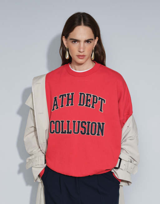 COLLUSION - sudadera boxy con bordado varsity en rojo, conjunto, 2 de 7