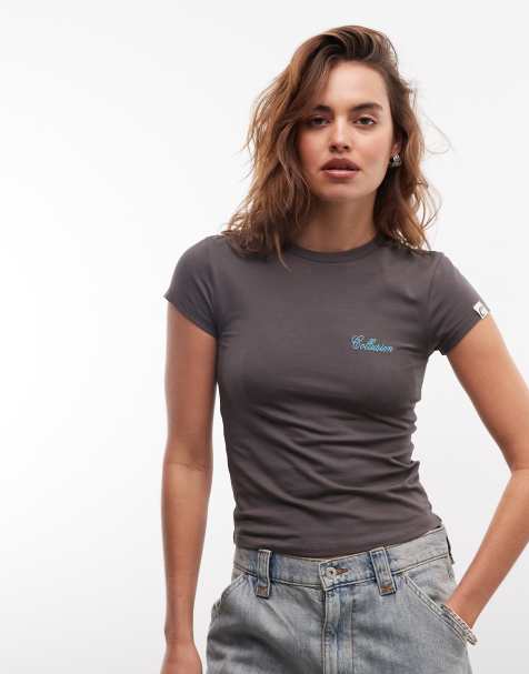 COLLUSION – Svart, liten t-shirt med broderad logga - view 1