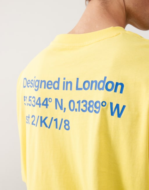 COLLUSION – T-Shirt in Gelb mit blauem Rückenaufdruck, 3 von 4
