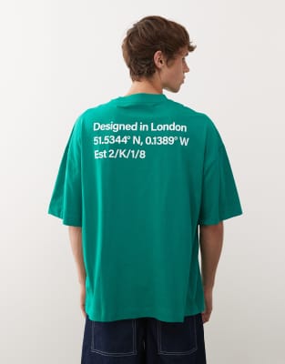 T-shirt in green with back print