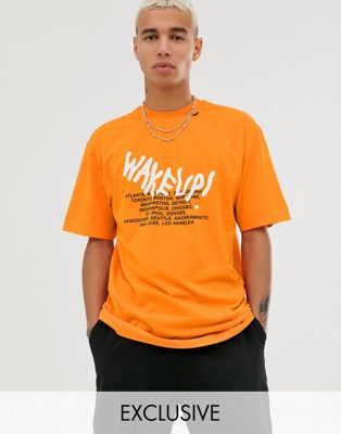 COLLUSION – T-shirt med vitt tryck som lyser i mörkret-Orange