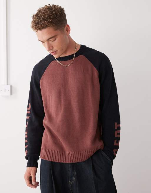 COLLUSION - T-shirt met skatermodel, lange mouwen en 'Athletic'-print in rood