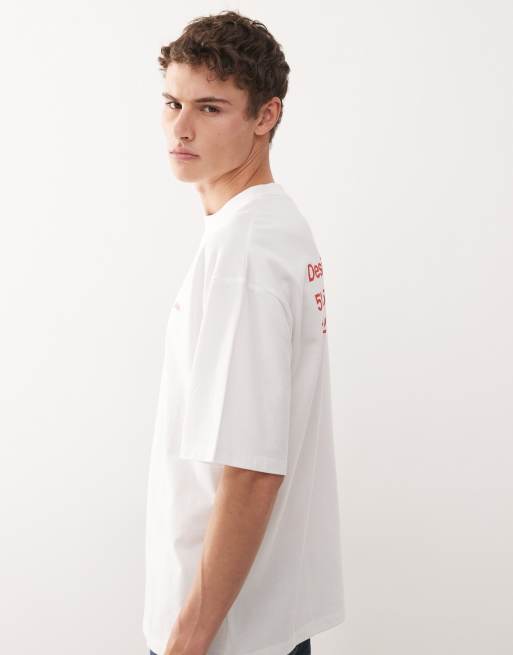 COLLUSION - T-shirt met skaterpasvorm en rode print in wit, 3 van 5